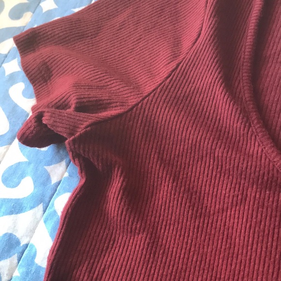 Forever 21 maroon shirt - Picture 3 of 4